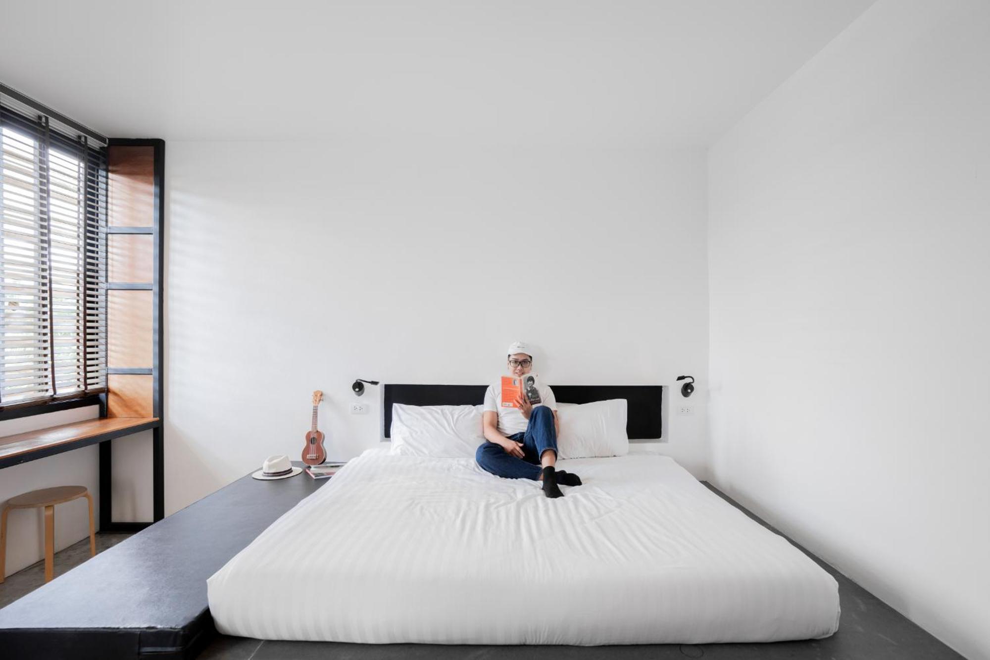 Book A Bed Poshtel - Sha Plus Phuket Bagian luar foto