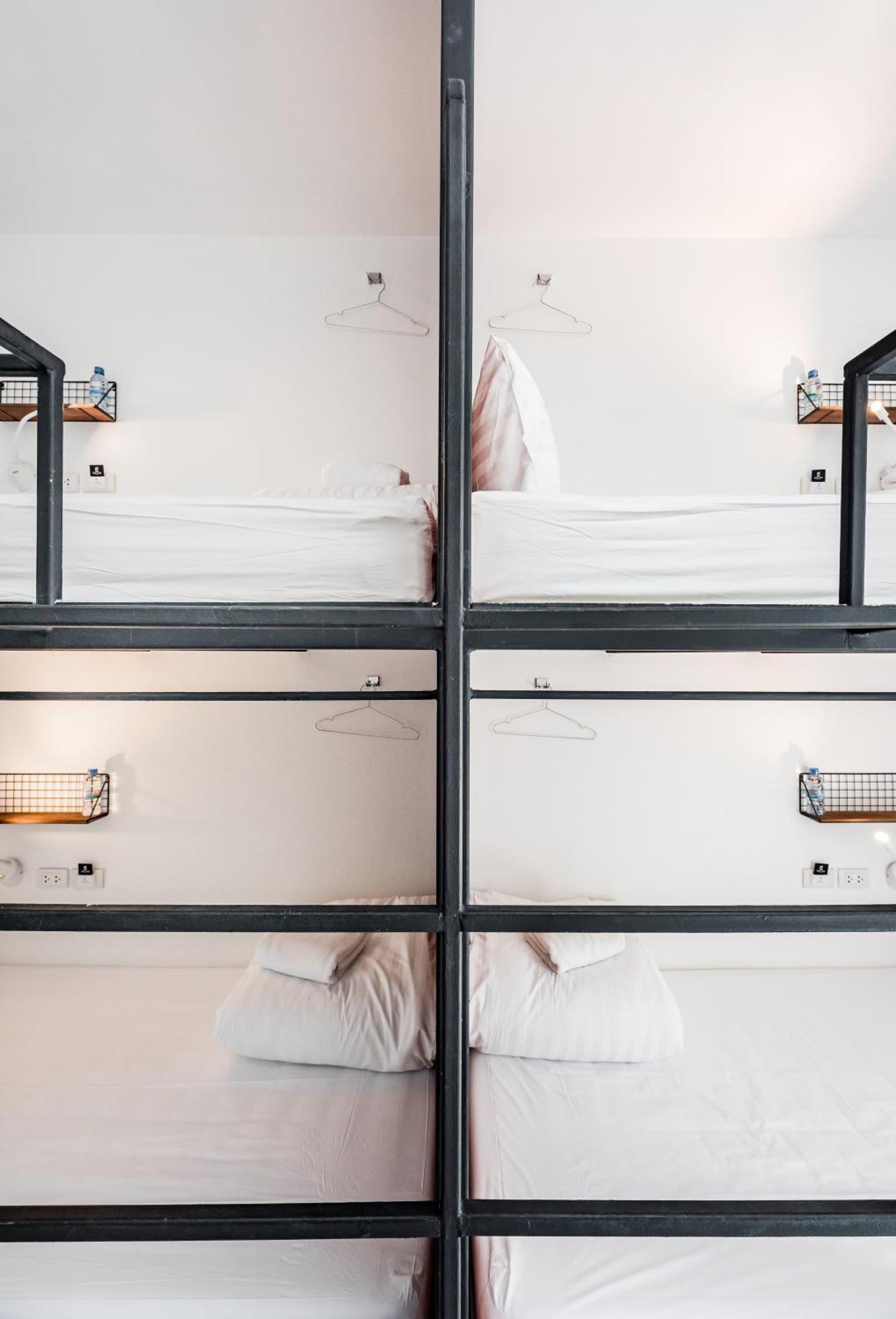 Book A Bed Poshtel - Sha Plus Phuket Bagian luar foto