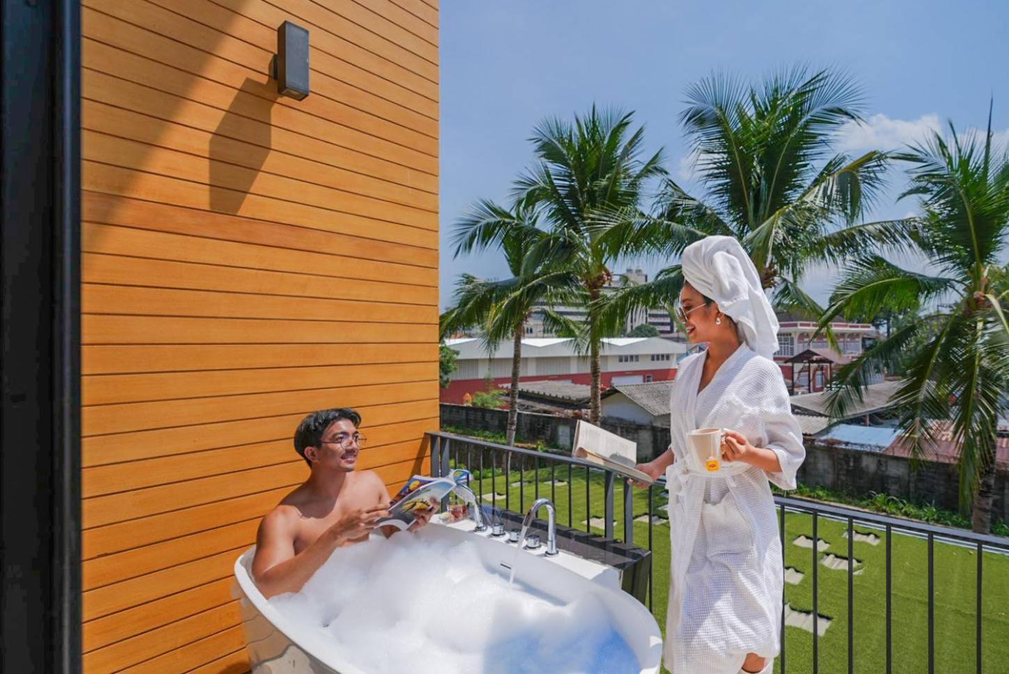 Book A Bed Poshtel - Sha Plus Phuket Bagian luar foto