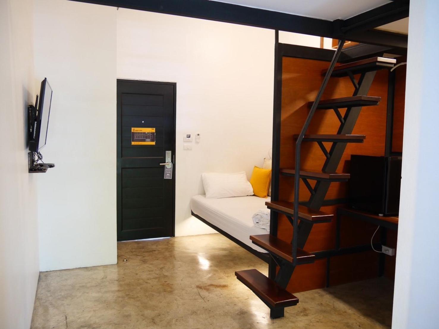 Book A Bed Poshtel - Sha Plus Phuket Bagian luar foto