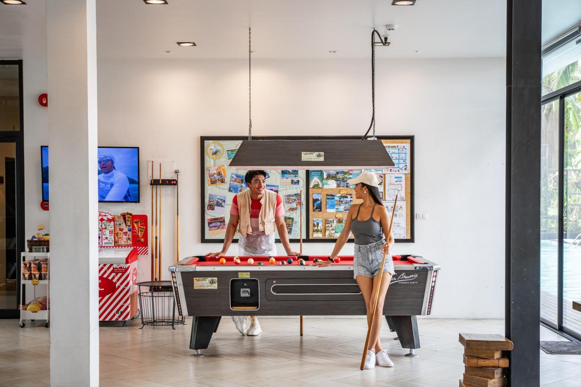 Book A Bed Poshtel - Sha Plus Phuket Bagian luar foto