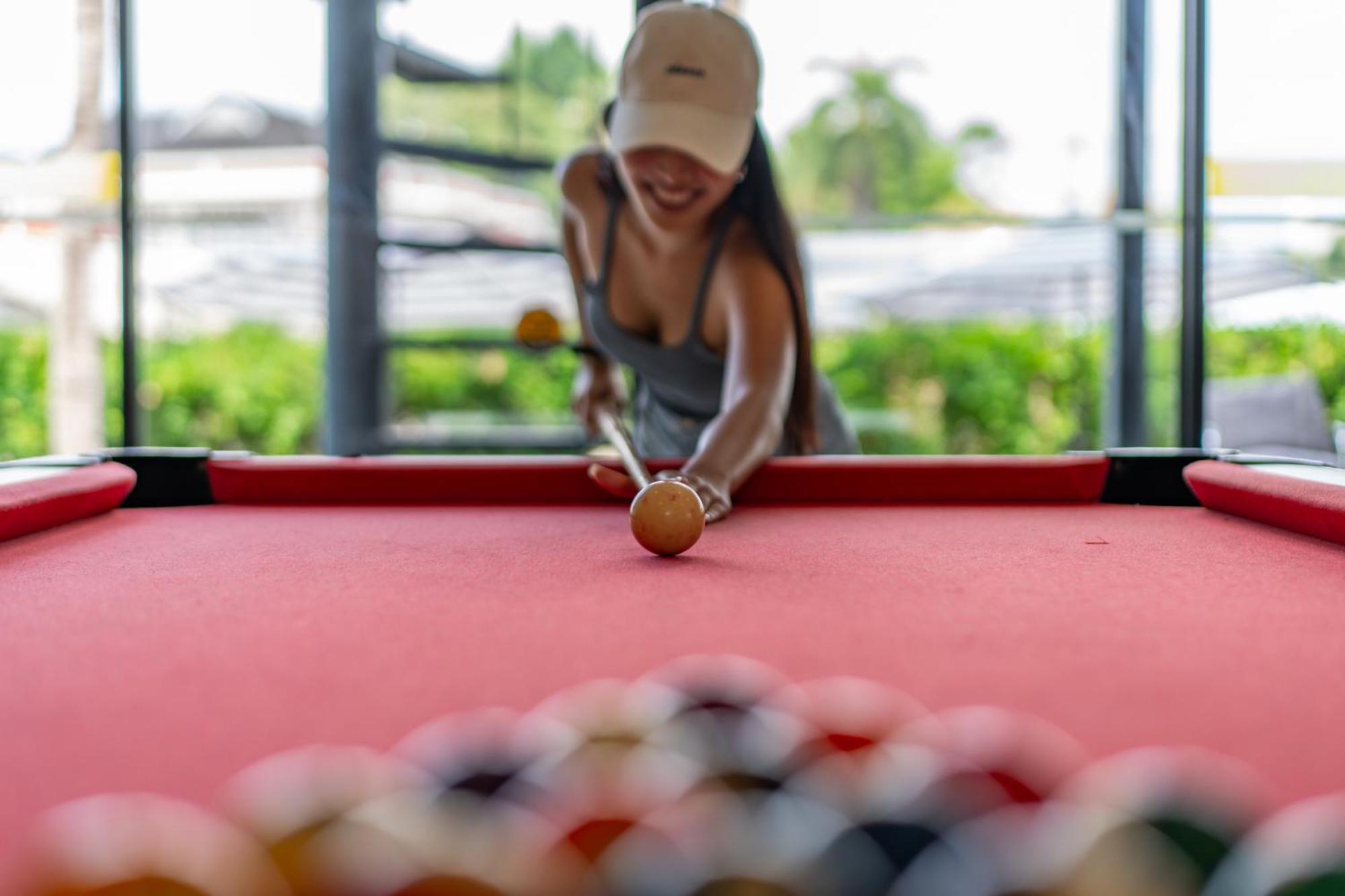 Book A Bed Poshtel - Sha Plus Phuket Bagian luar foto