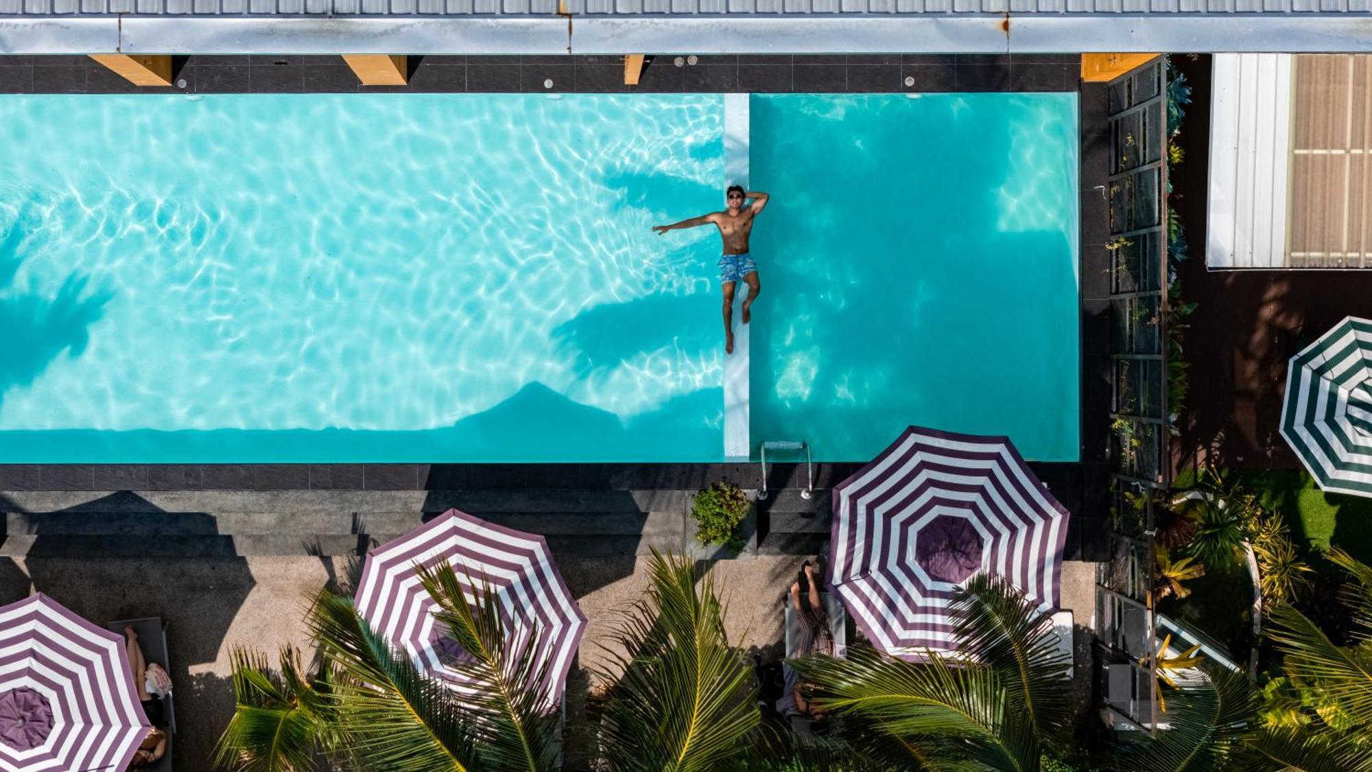 Book A Bed Poshtel - Sha Plus Phuket Bagian luar foto